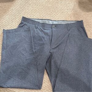 Under Armour Gray Flat Front Shorts Relaxed Fit